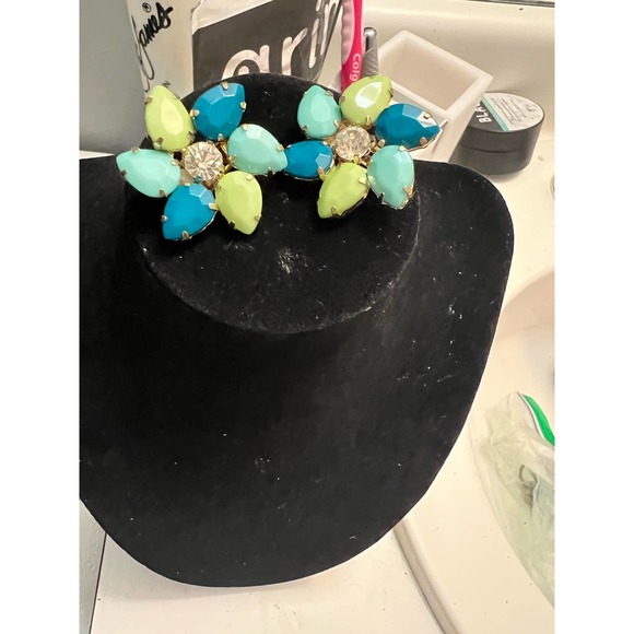 Glow in the dark vintage clip on earrings - Picture 3 of 3